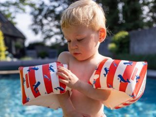 Čas letných dovoleniek sa blíži, preto neváhajte s nákupom plaveckých pomôcok už teraz! 🛟 Tento rok sme si pre vás...